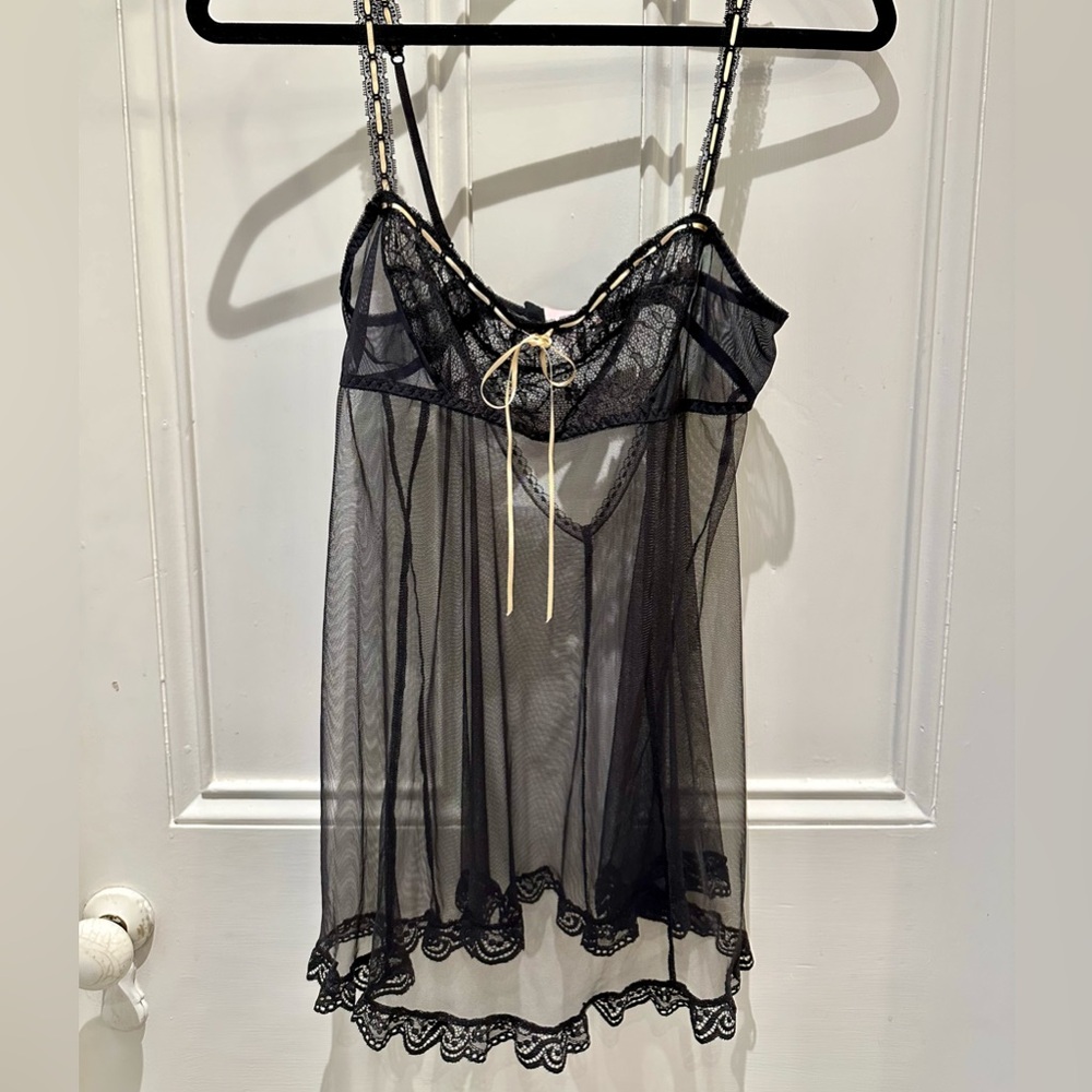 VINTAGE VICTORIA SECRET MESH BABY DOLL LINGERIE